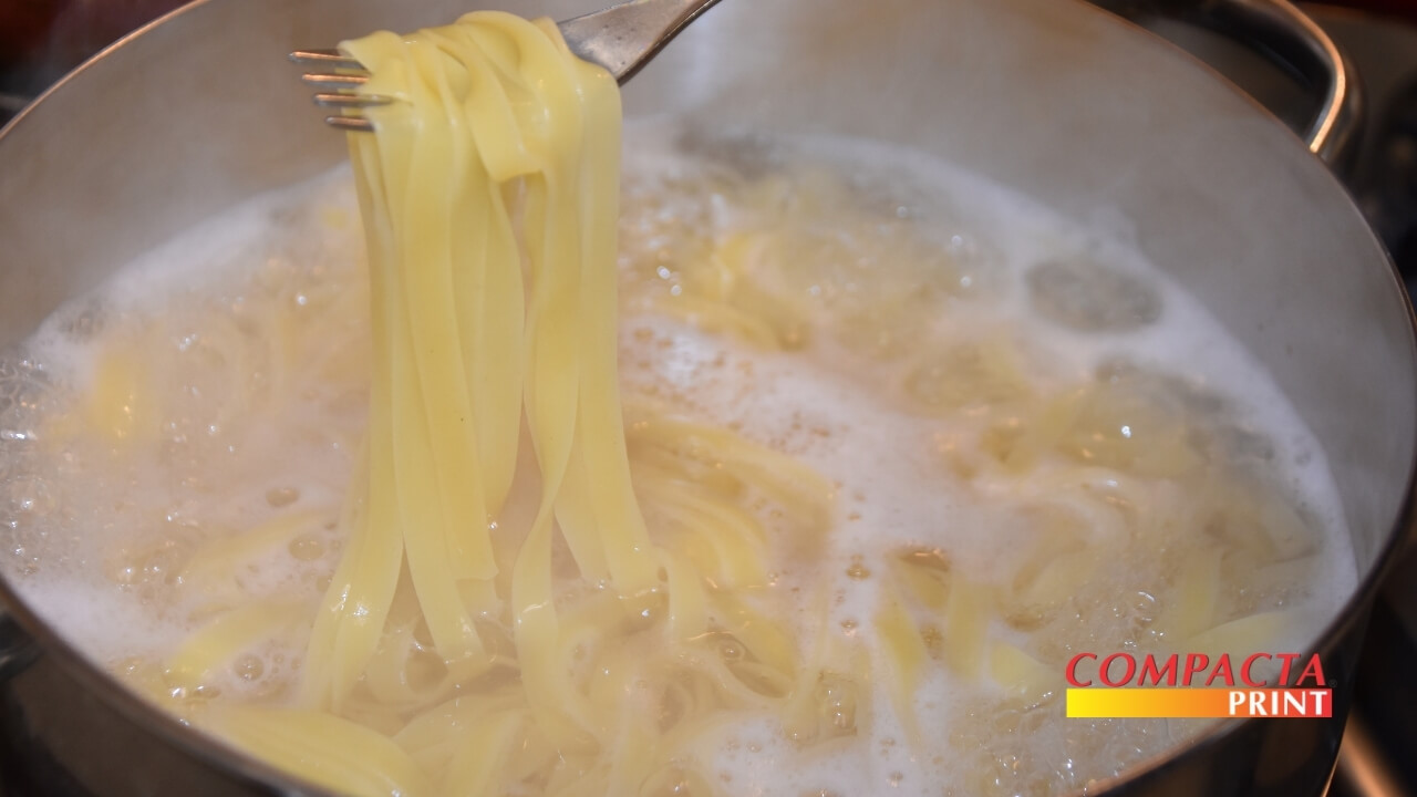 cozinhar a massa por tempo demais