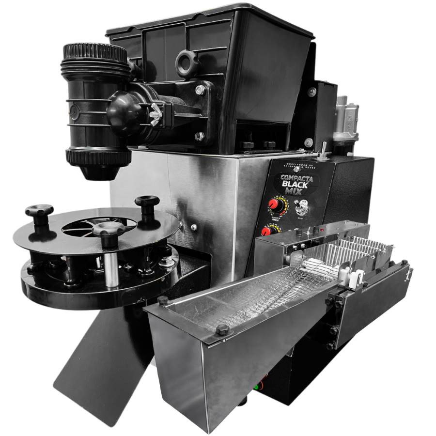 maquina_de_fazer_salgados_Black_mix_e_empanadeira_inox_120g