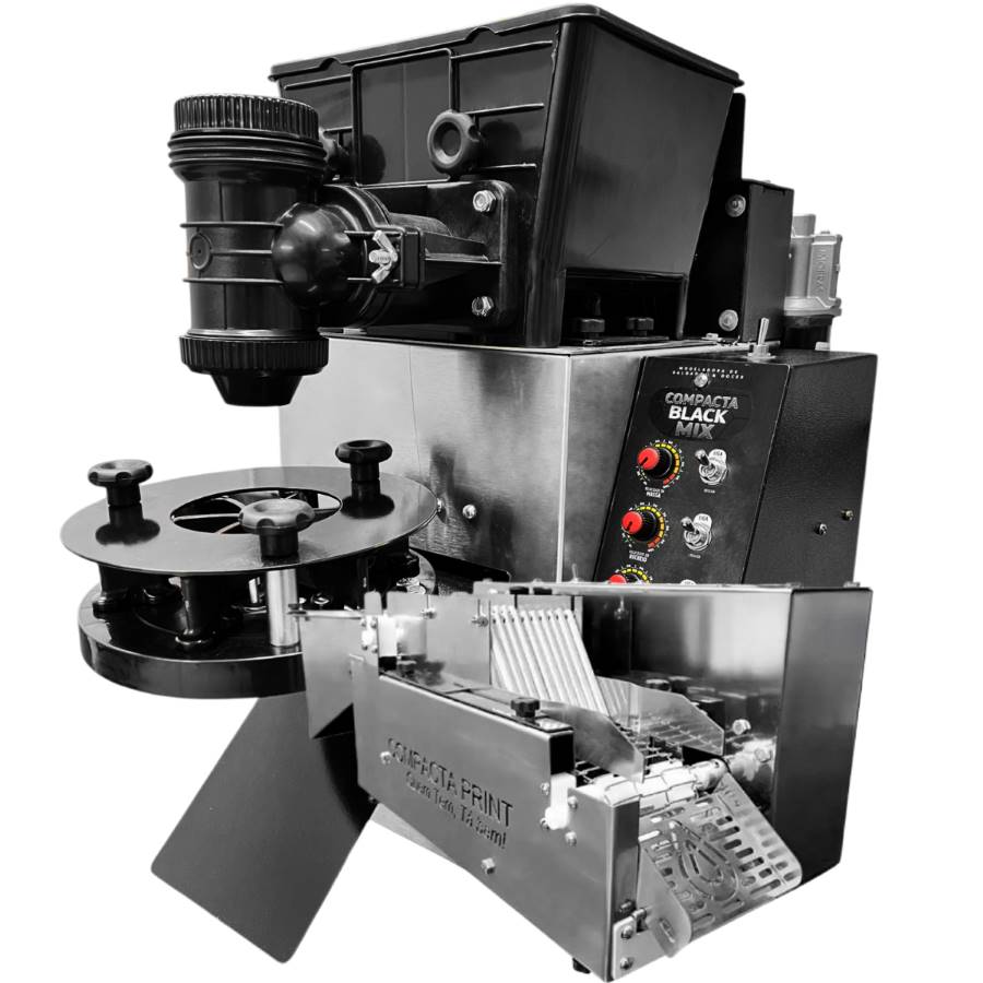 maquina_de_fazer_salgados_Black_mix_e_empanadeira_inox_60g
