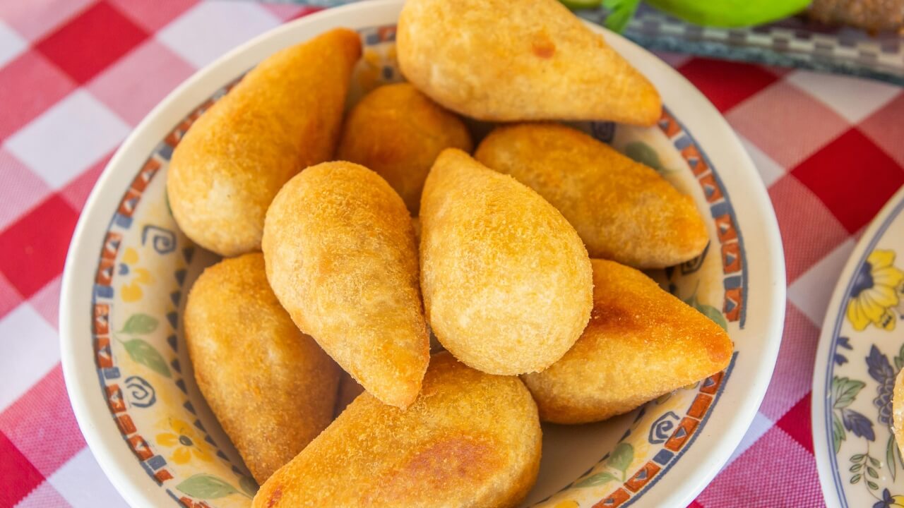 Máquina de Fazer Coxinha Como Escolher a Melhor para Seu Negócio