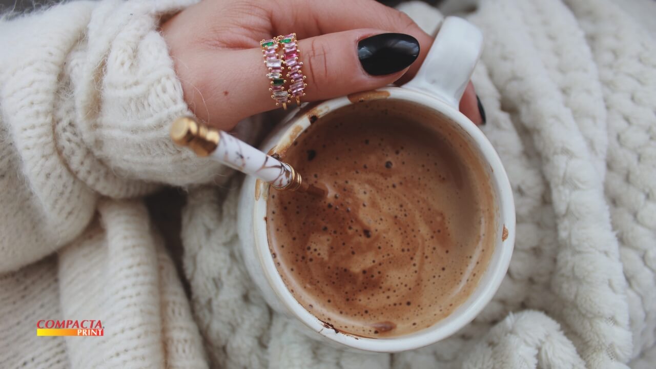 A Magia do Chocolate Quente De Onde Veio e Por Que Amamos Tanto
