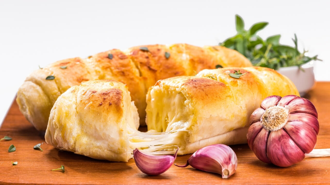 Pão de Alho Recheado Receita Fácil e Saborosa para Preparar em Casa