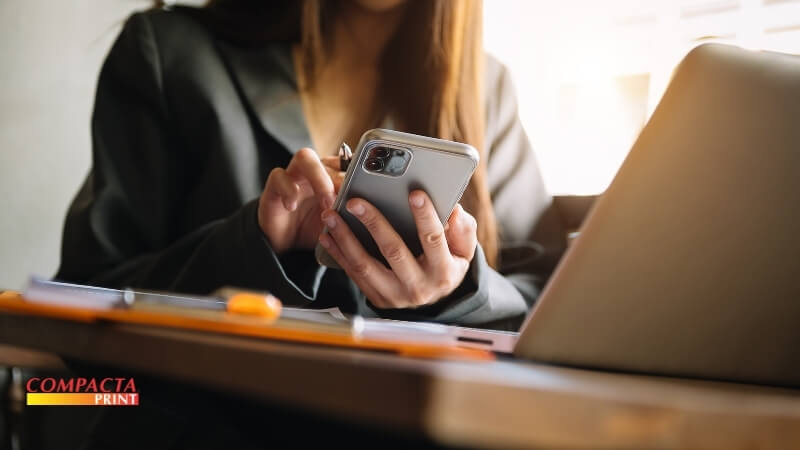 Divulgação no Instagram e WhatsApp