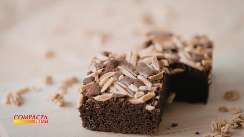 Brownie fitness de chocolate com aveia