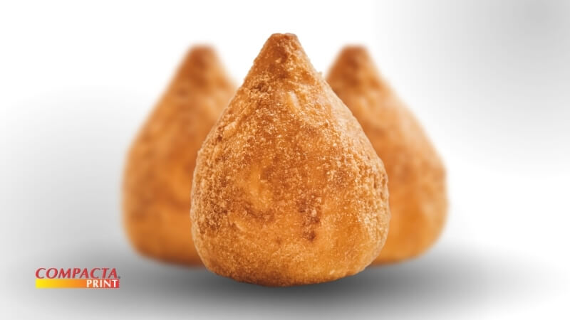 Por que a coxinha no copo virou tendência no mercado de alimentos